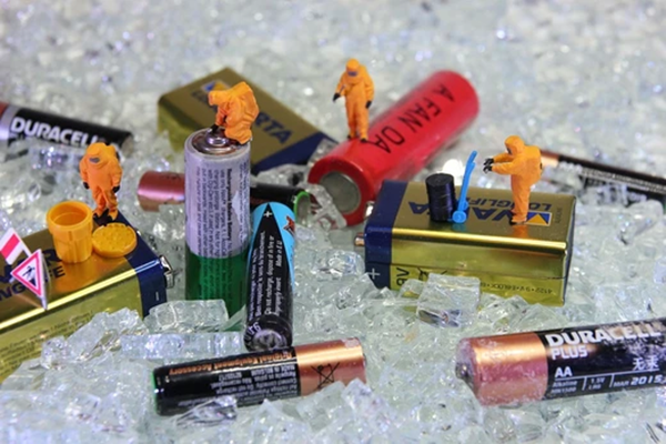 common uses of 6v battery